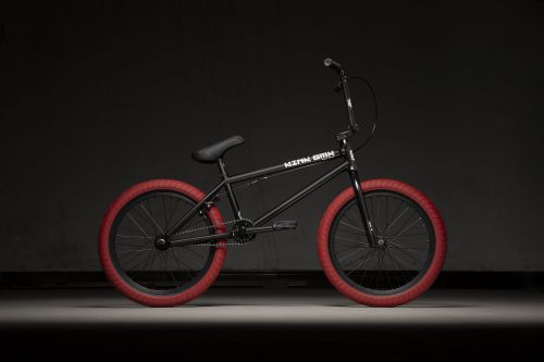 Велосипед KINK BMX Gap FC, 2020 Черный с красными покрышками Freecoaster фото 2