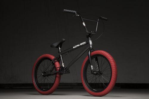 Велосипед KINK BMX Gap FC, 2020 Черный с красными покрышками Freecoaster фото 3